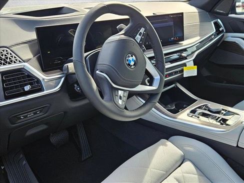 New 2026 BMW X5 sDrive40i w/ Climate Comfort Package image 3