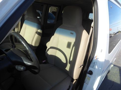 Used 2009 Ford E-350 and Econoline 350 XL image 16