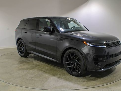 New 2026 Land Rover Range Rover Sport Dynamic SE AWD/4WD image 7