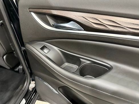 Used 2023 Buick Enclave Avenir w/ Avenir Technology Package image 27