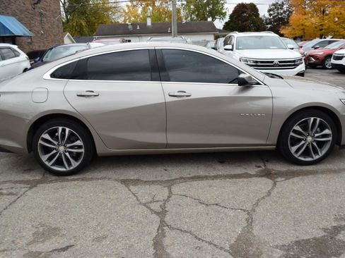 Used 2022 Chevrolet Malibu LT FWD image 5