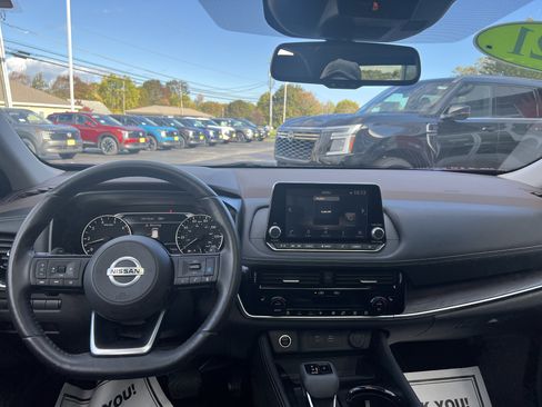 Used 2021 Nissan Rogue SL image 5