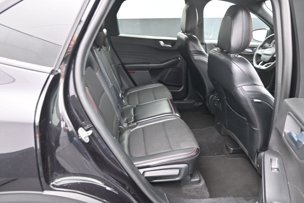 Used 2025 Ford Escape ST-Line Select AWD/4WD image 15
