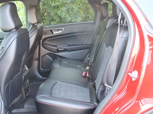 Used 2024 Ford Edge ST-Line AWD/4WD image 17
