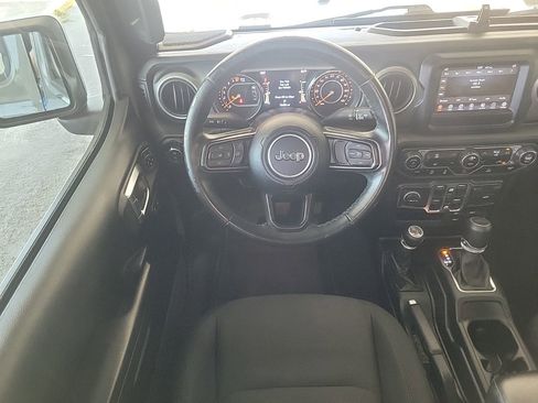 Used 2021 Jeep Gladiator Sport AWD/4WD image 16