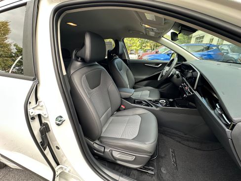 New 2025 Kia Niro Wind w/ Wind Preserve Package image 27