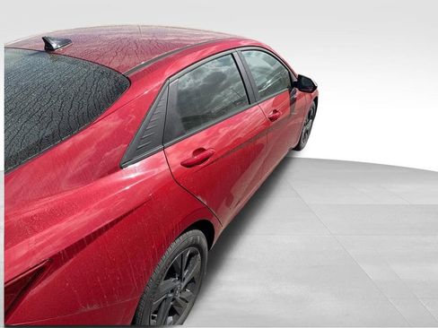 Used 2023 Hyundai Elantra SEL image 10
