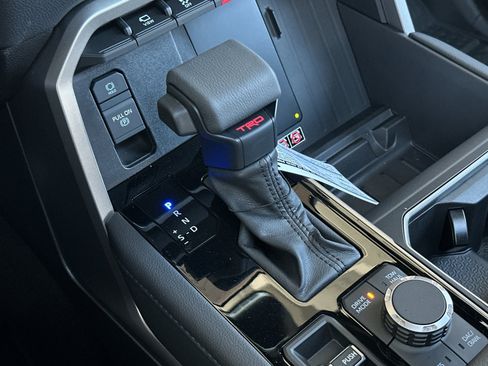New 2026 Toyota Tundra Limited AWD/4WD image 22