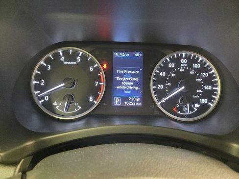 Used 2024 Nissan Sentra S image 23