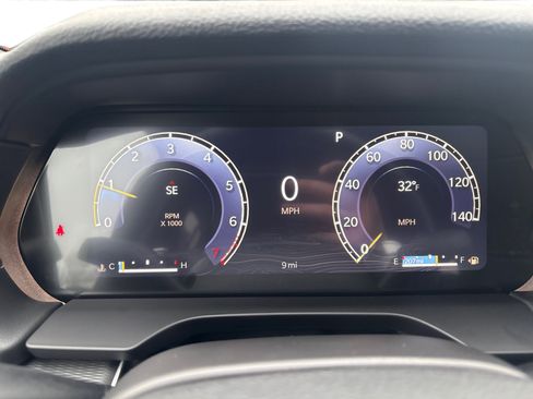 New 2025 Jeep Grand Cherokee 4WD image 13