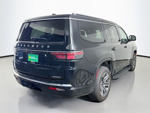 Used 2024 Jeep Wagoneer Series II w/ Flexible Seating Group RWD image 10