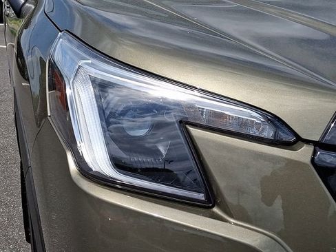 Used 2023 Subaru Forester Touring AWD/4WD image 9