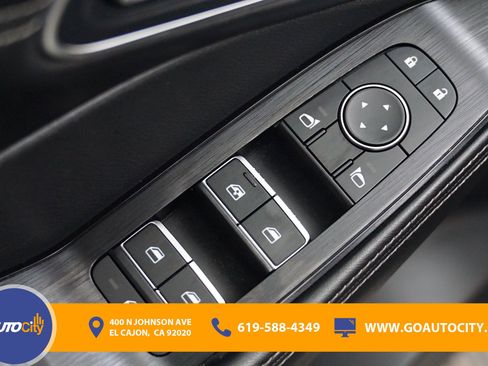 Used 2021 Nissan Rogue SL w/ Premium Package image 19