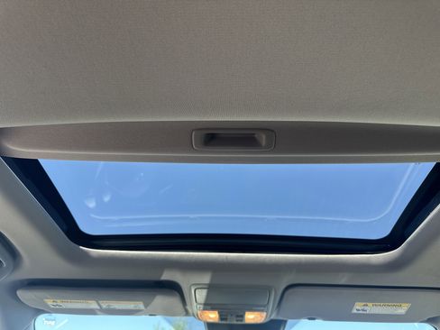 Used 2018 Honda CR-V EX image 16