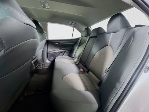 Certified 2022 Toyota Camry LE image 20