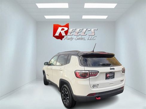 Used 2019 Jeep Compass Trailhawk AWD/4WD image 30