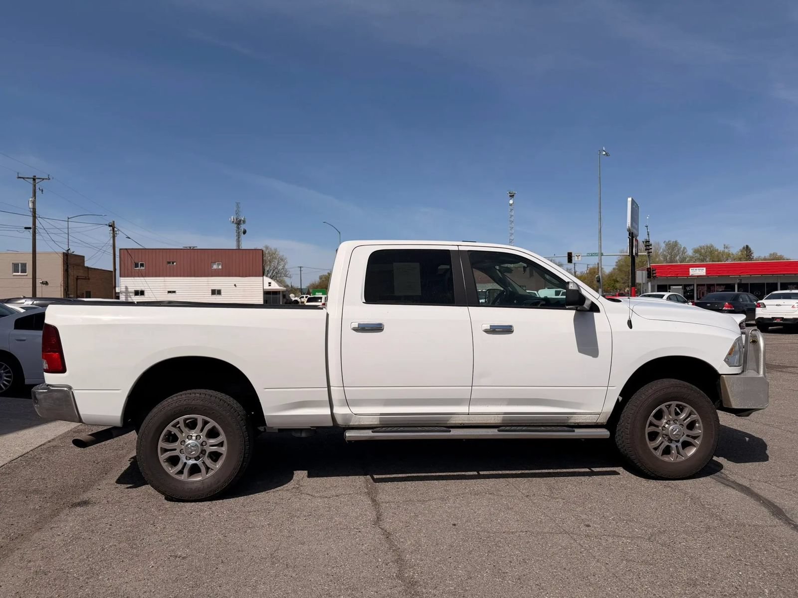 Used 2018 RAM 2500 SLT w/ Protection Group AWD/4WD image 8