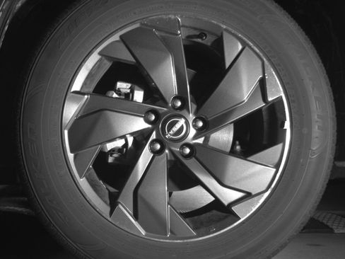 Used 2025 Nissan Rogue SV FWD image 12
