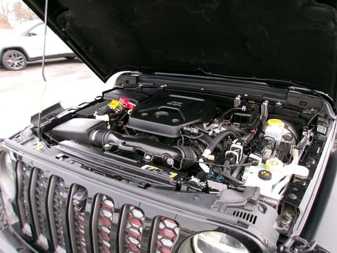 Certified 2022 Jeep Wrangler Rubicon w/ LED Lighting Group image 20