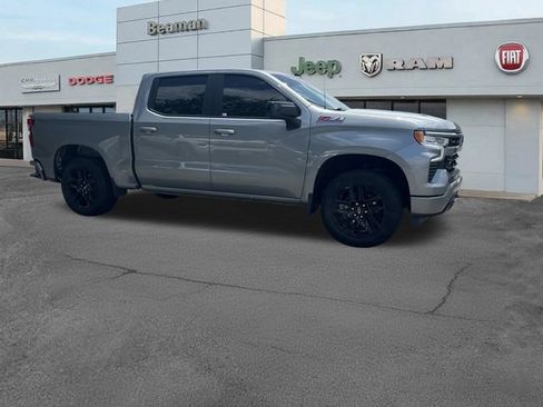 Used 2024 Chevrolet Silverado 1500 RST w/ Convenience Package II AWD/4WD image 2