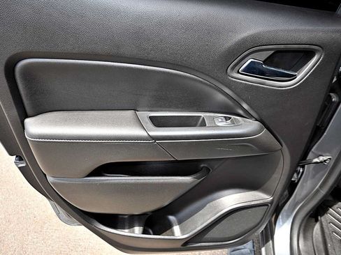 Used 2018 GMC Canyon SLE w/ SLE Convenience Package RWD image 12