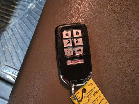 Used 2022 Honda Odyssey Touring image 10