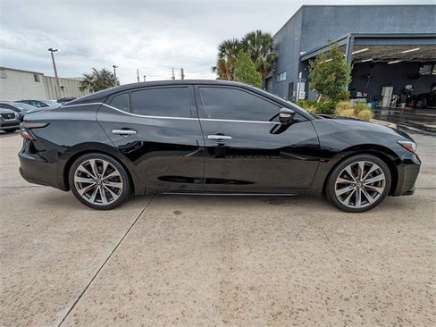 Used 2021 Nissan Maxima Platinum w/ Sport Mat Group image 4