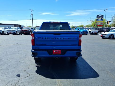 Used 2023 Chevrolet Silverado 1500 Custom w/ LPO, Dark Essentials Package AWD/4WD image 5