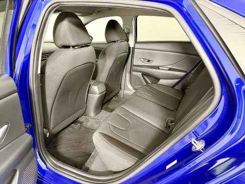 Used 2023 Hyundai Elantra SEL FWD image 33