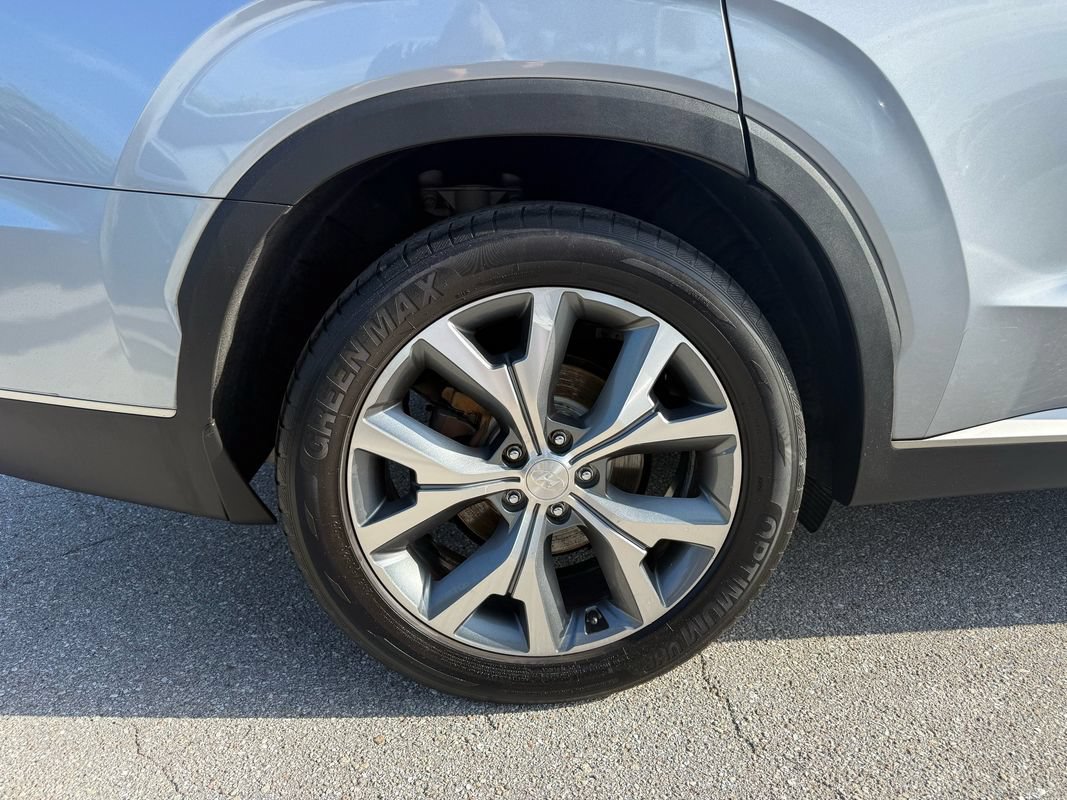 Used 2020 Hyundai Palisade SEL w/ Premium Package FWD image 4