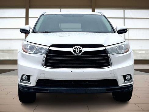 Used 2016 Toyota Highlander Limited image 3