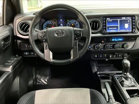 Used 2023 Toyota Tacoma TRD Sport image 7