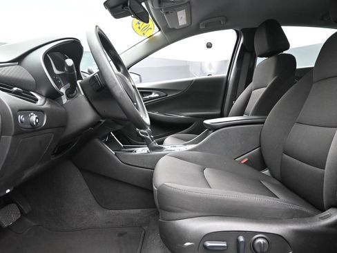 Used 2024 Chevrolet Malibu LT image 13