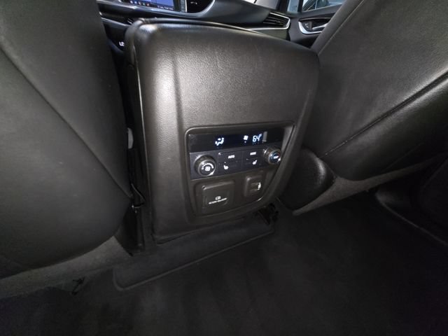 Used 2020 Buick Enclave Avenir w/ Avenir Technology Package AWD/4WD image 27