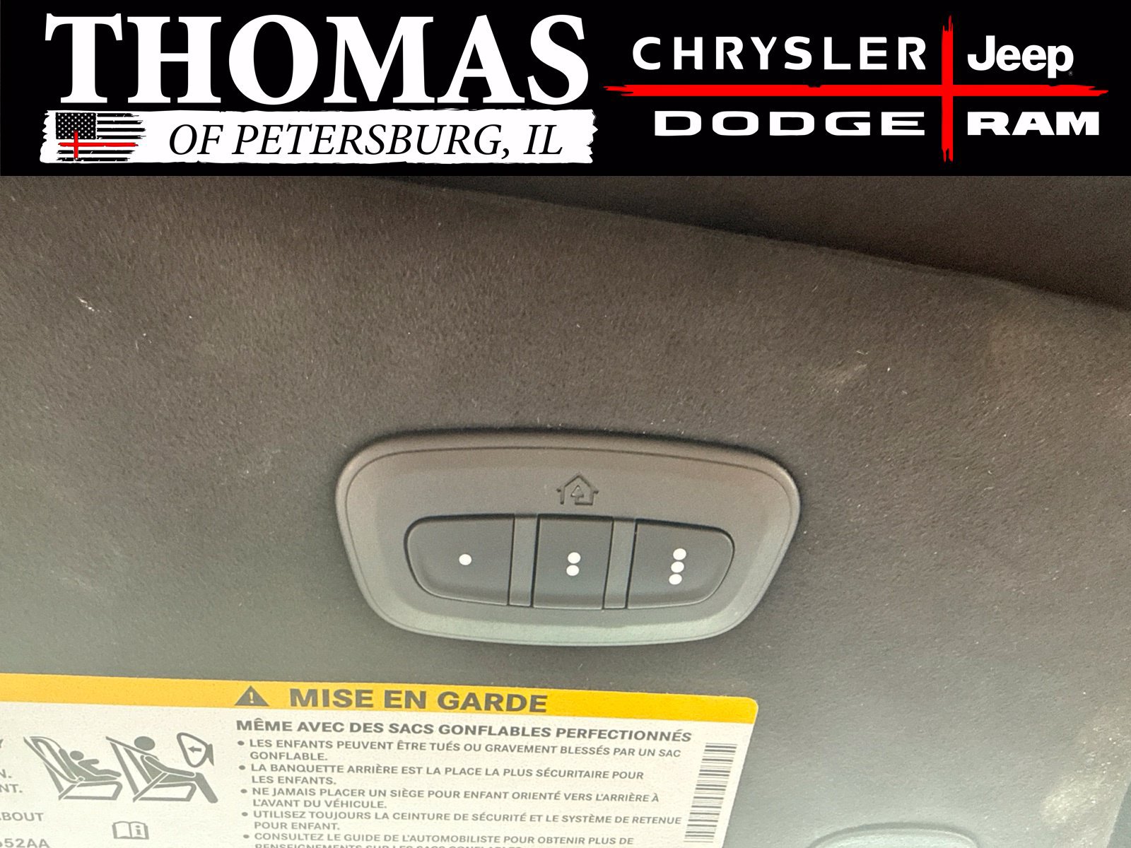 Used 2026 Chrysler Pacifica Pinnacle AWD/4WD image 24