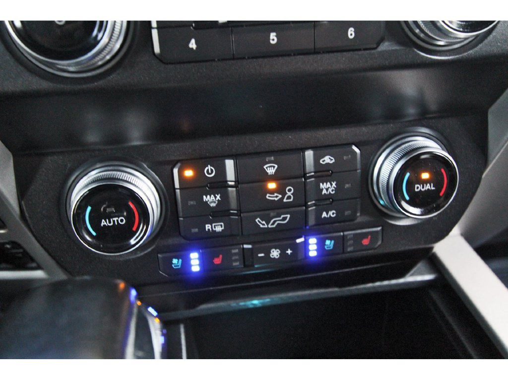 Used 2020 Ford F150 Lariat w/ Equipment Group 502A Luxury AWD/4WD image 28
