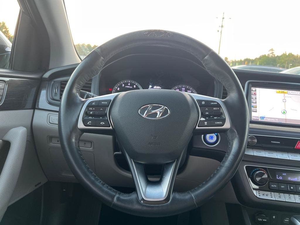 Used 2019 Hyundai Sonata Limited w/ Ultimate Package 04 FWD image 19