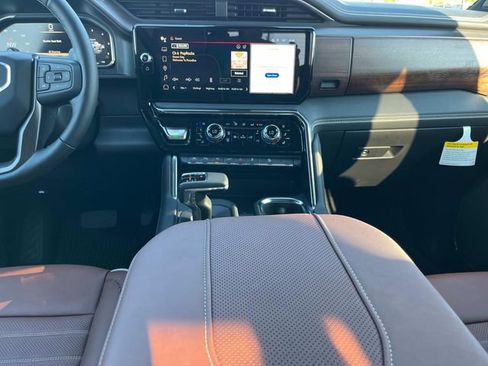 New 2026 GMC Sierra 1500 Denali Ultimate AWD/4WD image 16