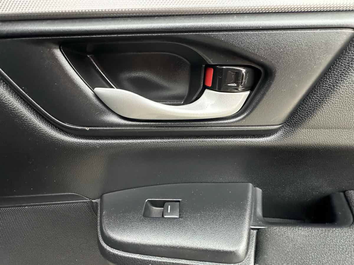 Used 2020 Honda CR-V LX image 29