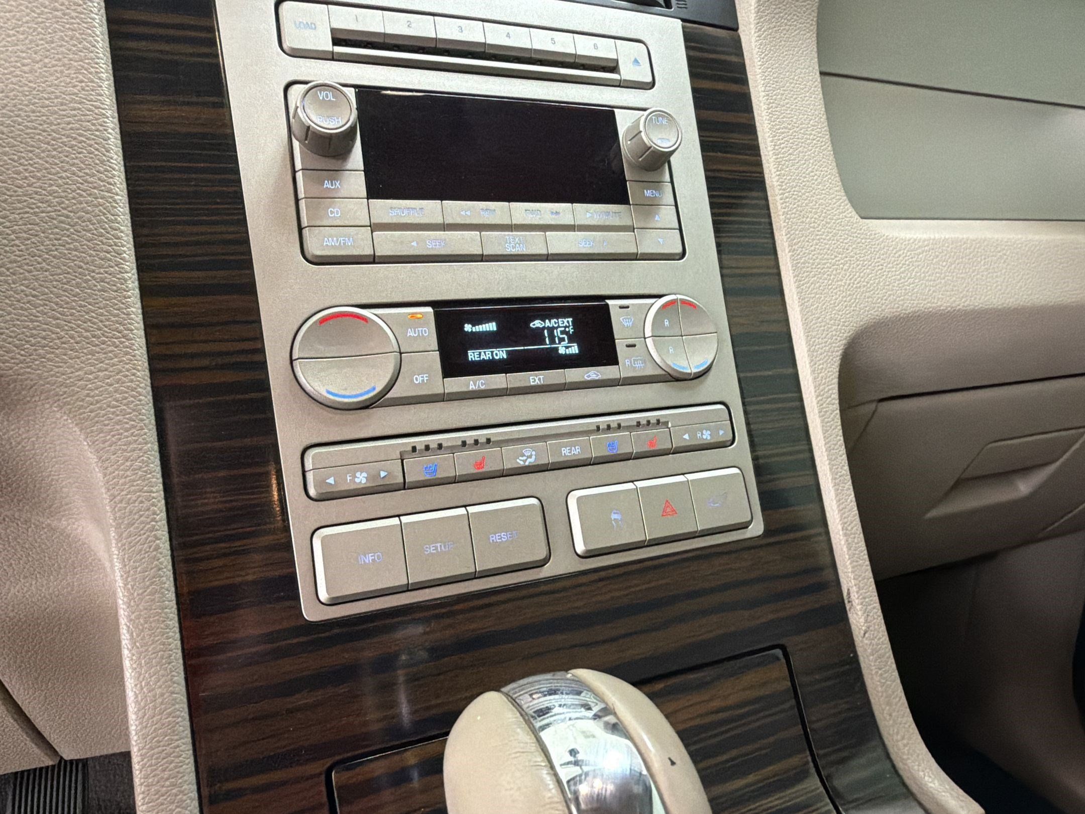 Used 2007 Lincoln Navigator 2WD image 18