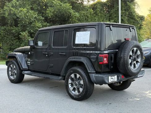 Used 2019 Jeep Wrangler Unlimited Sahara AWD/4WD image 5