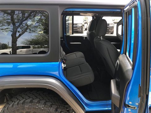 Used 2024 Jeep Wrangler Unlimited Sport AWD/4WD image 28