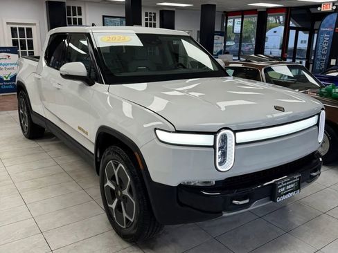 Used 2022 Rivian R1T Adventure AWD/4WD image 3