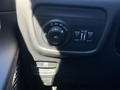 New 2025 Jeep Grand Cherokee L Summit image 59