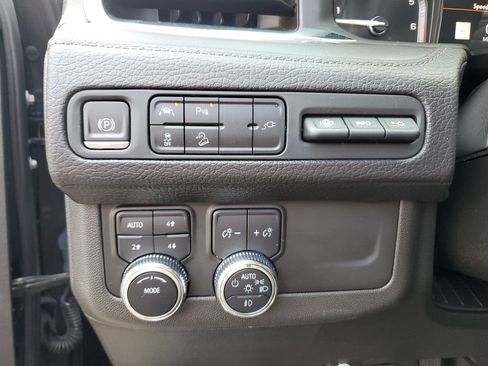 Used 2021 GMC Yukon Denali AWD/4WD image 21