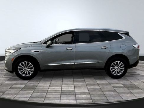 Used 2024 Buick Enclave Essence w/ Technology Package AWD/4WD image 4