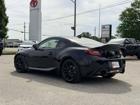 Used 2023 Toyota GR86 Premium w/ ALL Weather Mat Package (TMS) image 23