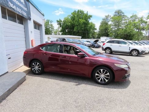 Used 2016 Acura TLX w/ Technology Package FWD image 4