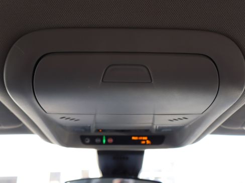 Used 2023 Chevrolet Equinox LT FWD image 28