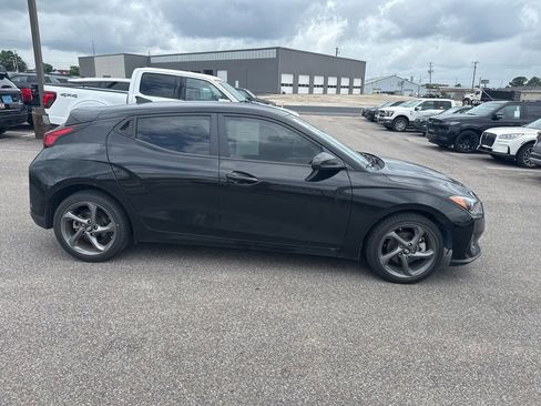 Used 2020 Hyundai Veloster 2.0 FWD image 19
